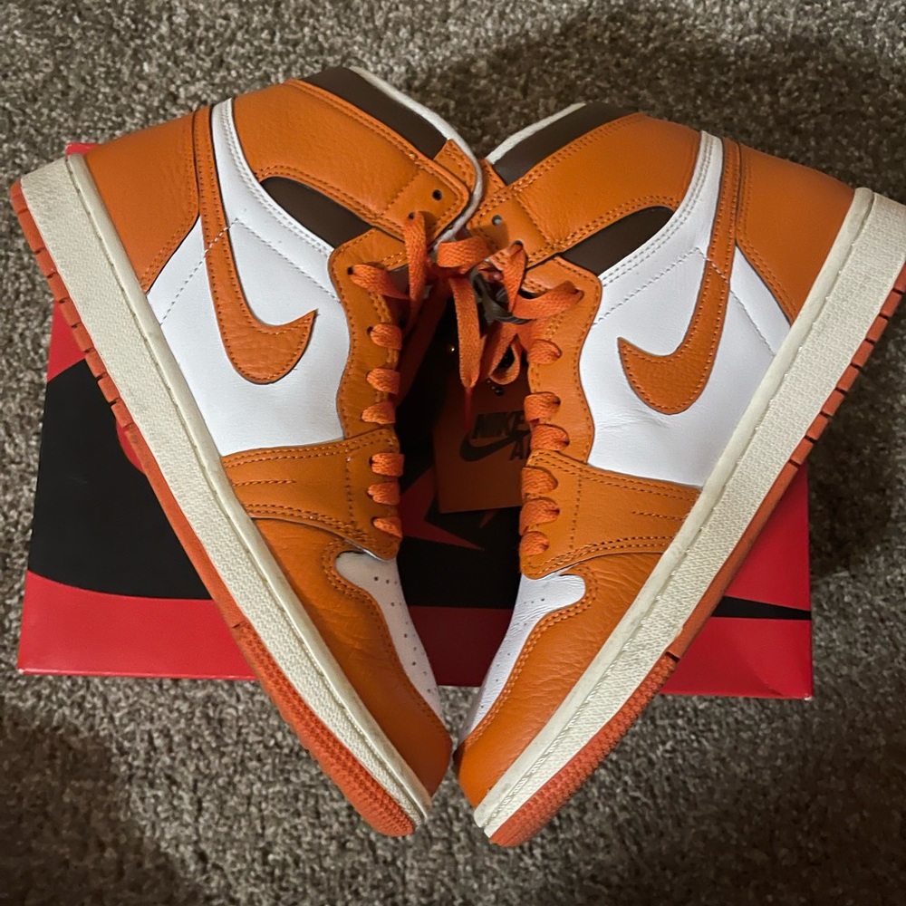 WMNS AIR JORDANS 1 Retro Hi OG DO9369 101